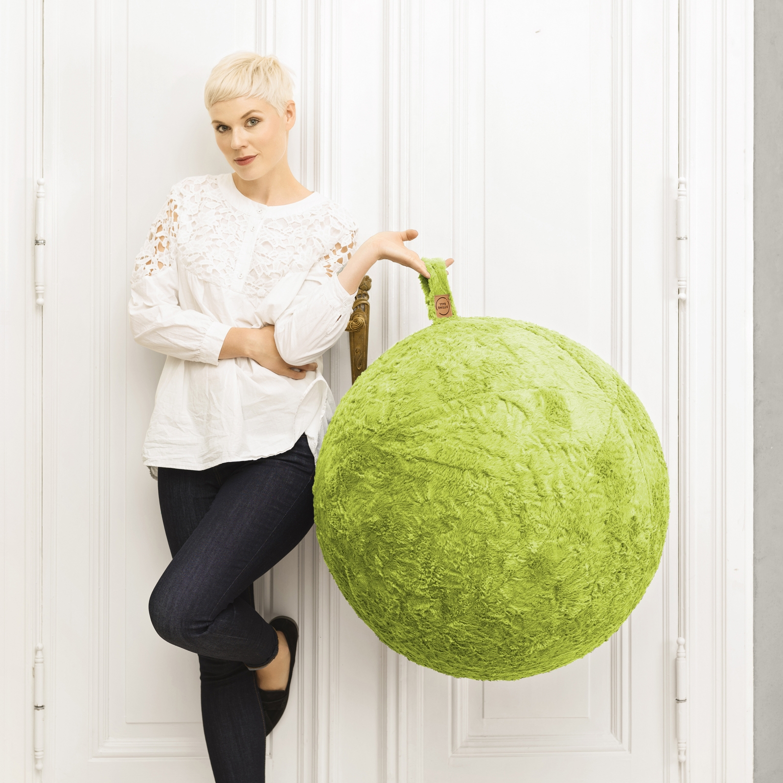 Sitzball / Gymnastikball FLUFFY mit Webpl�sch-Bezug in gr�n